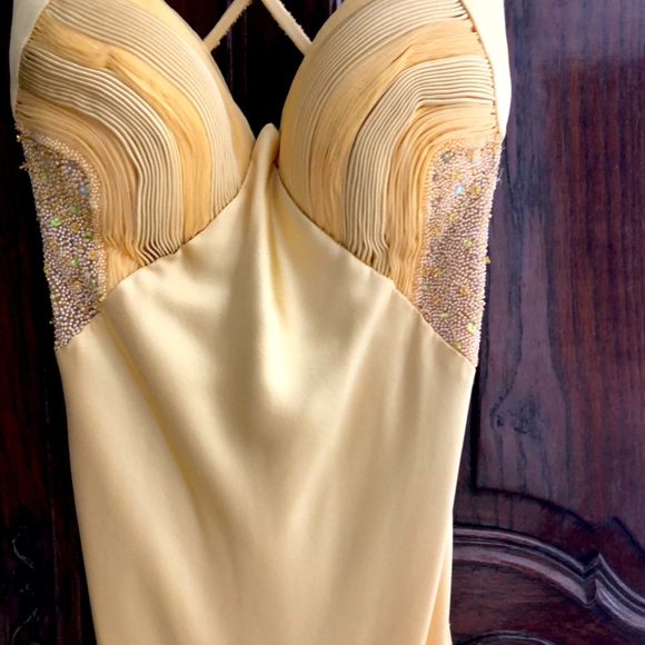 Evening gown - Picture 2 of 4